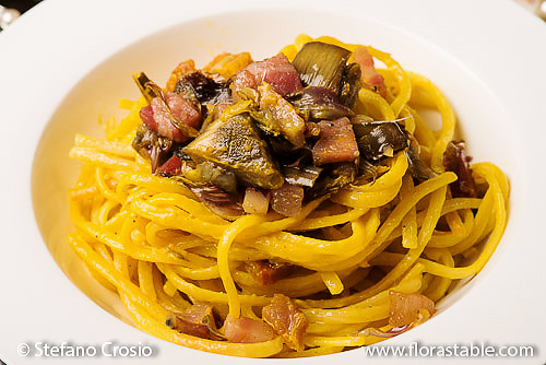 Saffron and artichoke linguine