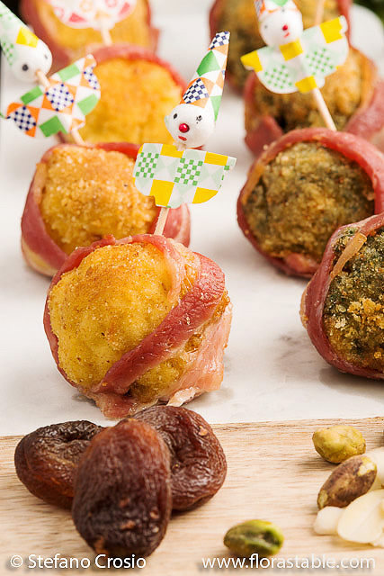 Bacon-Wrapped Cauliflower and Broccoli Florets